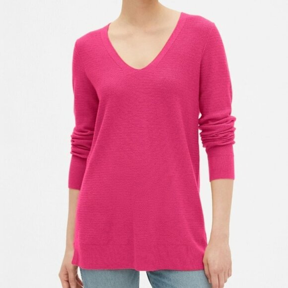 GAP Sweaters - GAP Brooklyn V Neck Sweater